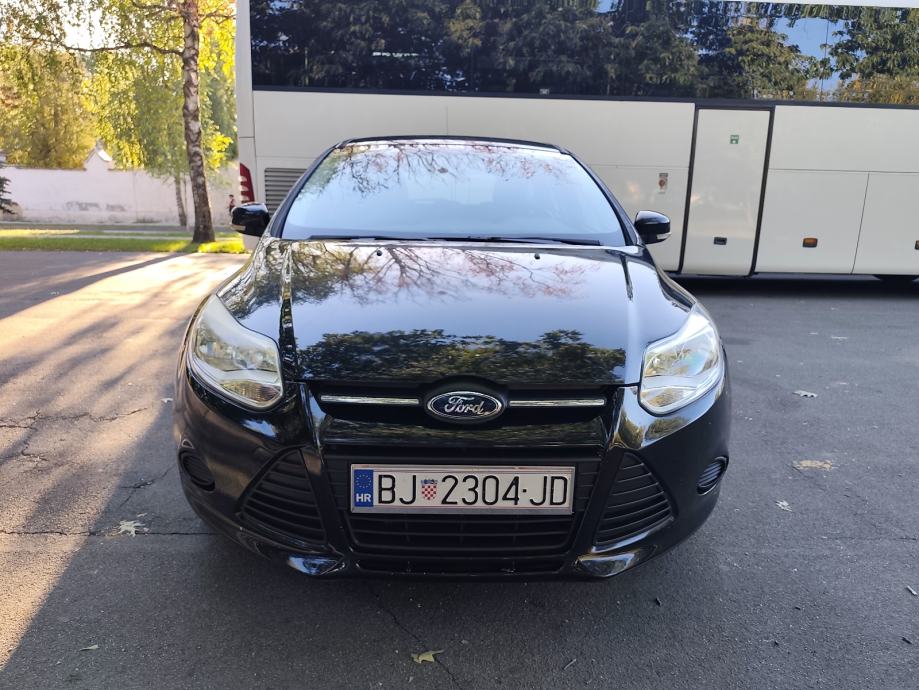 Ford Focus Karavan 1,0 EcoBoost, fotografija 8