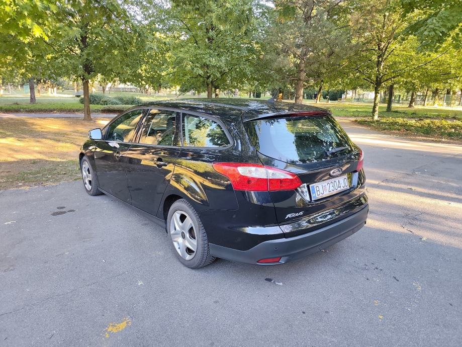 Ford Focus Karavan 1,0 EcoBoost, fotografija 3