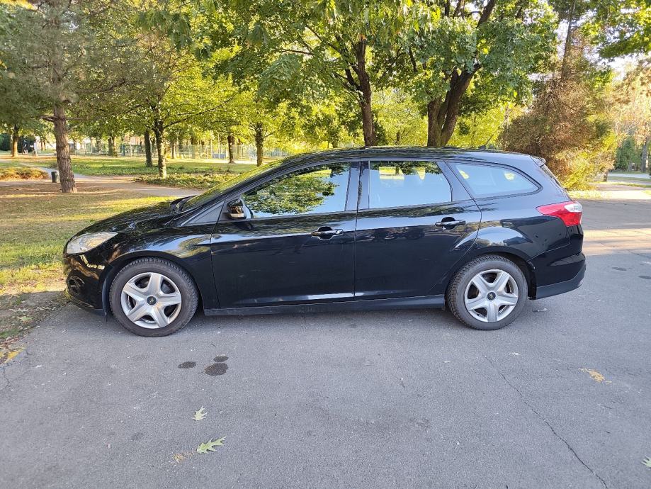 Ford Focus Karavan 1,0 EcoBoost, fotografija 2