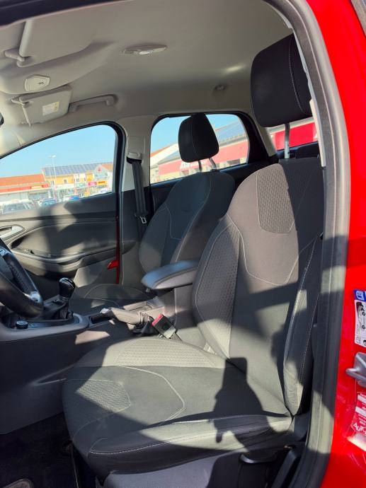 Ford Focus Karavan 1,0 Sport, fotografija 4