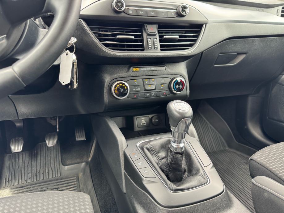Ford Focus Karavan 1,5 EcoBlue LEASING BEZ UČEŠĆA I BEZ JAMACA, fotografija 8