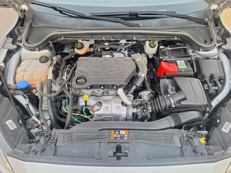 Ford Focus Karavan 1,5 EcoBlue ,LED svjetla,Kamera,servisna 126 tkm, fotografija 6