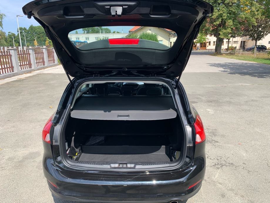 Ford Focus Karavan 1,5 EcoBlue, fotografija 8