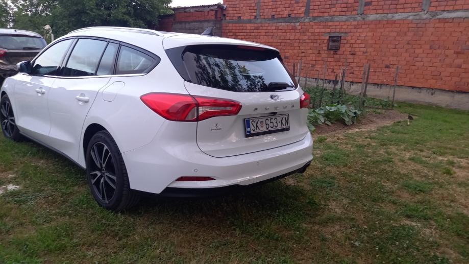 Ford Focus Karavan 1,5 EcoBlue reg 10/27, fotografija 6