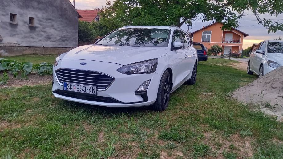 Ford Focus Karavan 1,5 EcoBlue reg 10/27, fotografija 9