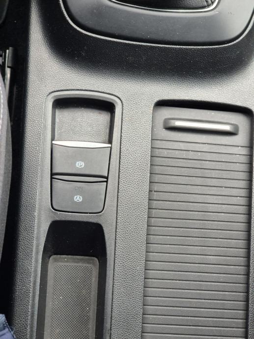 Ford Focus Karavan 1,5, fotografija 12