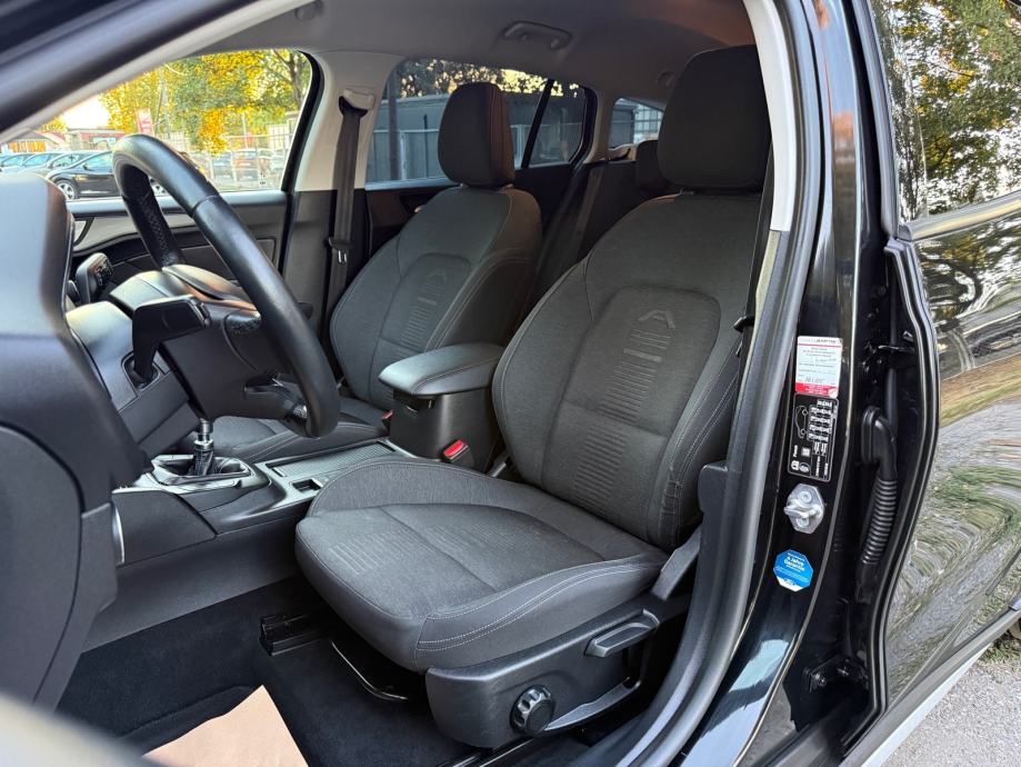 Ford Focus Karavan 1,5 tdci ACTIVE-HEAD UP-AUT.KLIMA-GR.SJED.-KUKA, fotografija 11