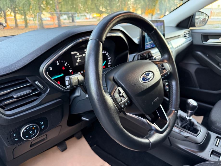 Ford Focus Karavan 1,5 tdci ACTIVE-HEAD UP-AUT.KLIMA-GR.SJED.-KUKA, fotografija 13