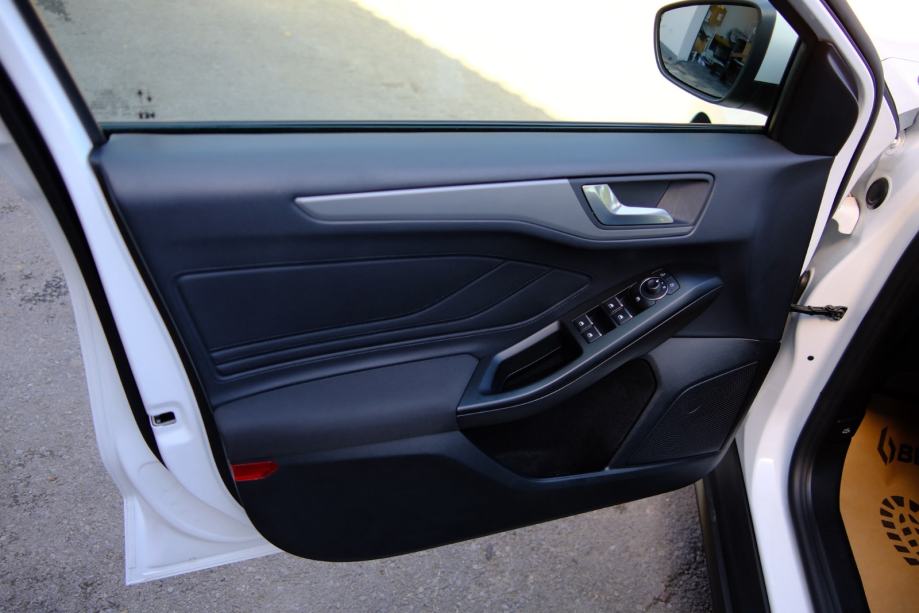 Ford Focus Karavan 1.5 TDCI , 85.400 km , 1 / 2022. - TOP STANJE -, fotografija 14
