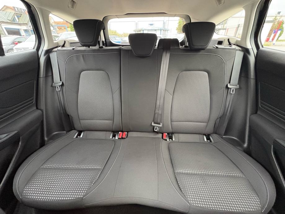 Ford Focus Karavan 1,5 TDCi EcoBlue Cool&Connect, fotografija 12