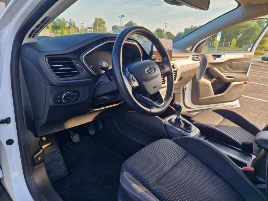 Ford Focus 1.5 TDCi 120 KS – TOP OPREMA – LED, GRIJANJE, KAMERA, fotografija 2