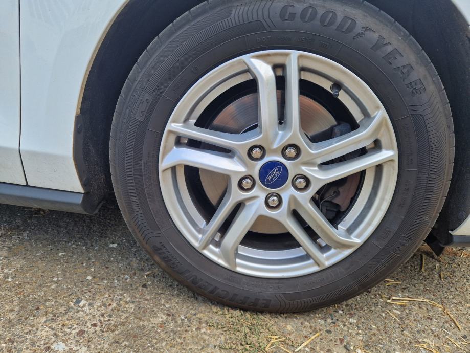 Ford Focus 1.5 TDCi 120 KS – TOP OPREMA – LED, GRIJANJE, KAMERA, fotografija 8