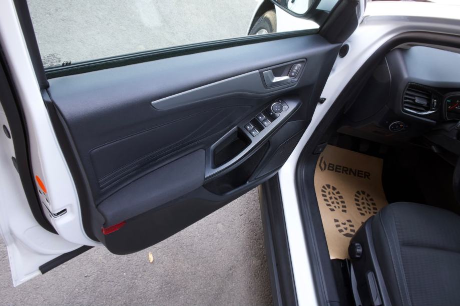 Ford Focus Karavan 1.5 TDCI , mod.2020. , ODLIČAN , VELIKI SERVIS , !!, fotografija 13