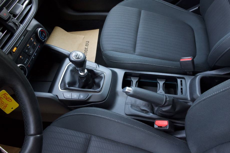 Ford Focus Karavan 1.5 TDCI , mod.2020. , ODLIČAN , VELIKI SERVIS , !!, fotografija 12