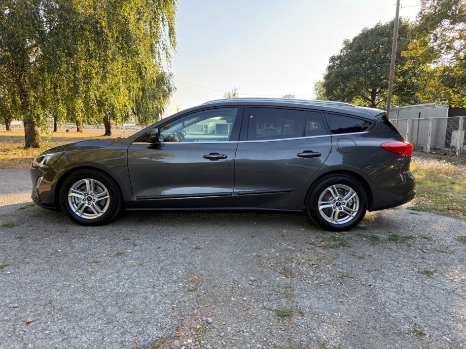 Ford Focus Karavan 1,5 TDCI-NAVIGACIJA-GR. SJEDALA-TEMPOMAT-KUKA, fotografija 2