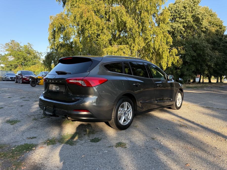 Ford Focus Karavan 1,5 TDCI-NAVIGACIJA-GR. SJEDALA-TEMPOMAT-KUKA, fotografija 5