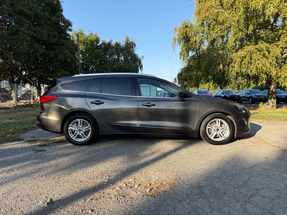 Ford Focus Karavan 1,5 TDCI-NAVIGACIJA-GR. SJEDALA-TEMPOMAT-KUKA, fotografija 6