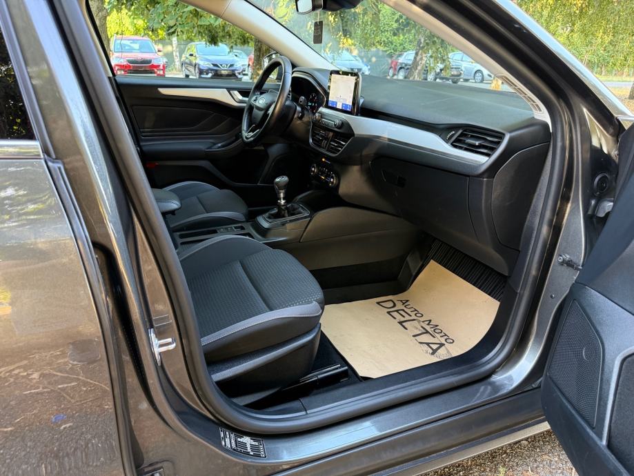 Ford Focus Karavan 1,5 TDCI-NAVIGACIJA-GR. SJEDALA-TEMPOMAT-KUKA, fotografija 19
