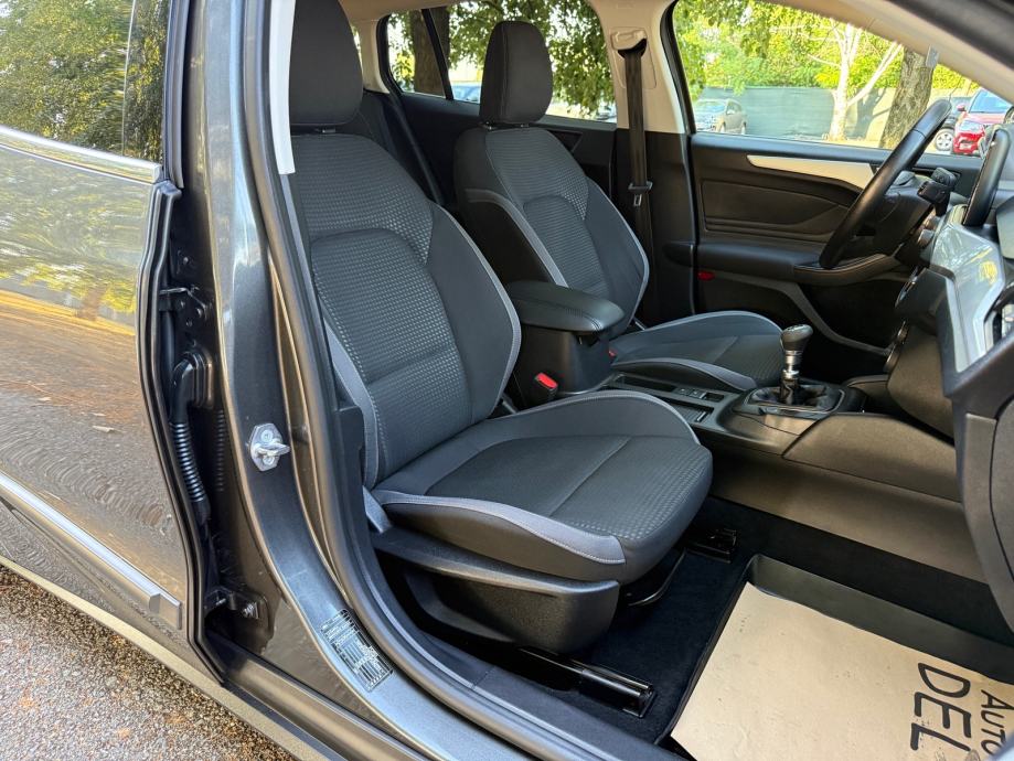 Ford Focus Karavan 1,5 TDCI-NAVIGACIJA-GR. SJEDALA-TEMPOMAT-KUKA, fotografija 20