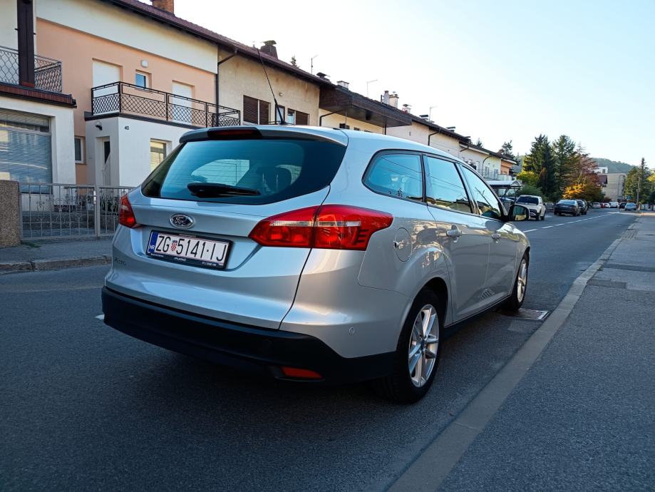 Ford Focus Karavan 1,5 TDCi Servisiran Euro6, fotografija 2