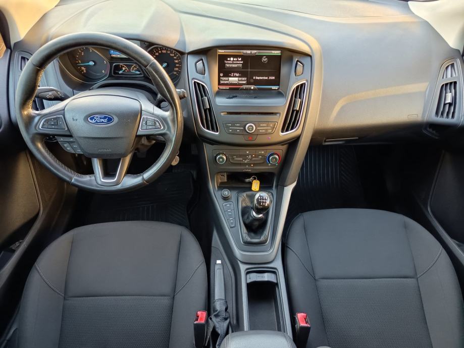 Ford Focus Karavan 1,5 TDCi Servisiran Euro6, fotografija 9