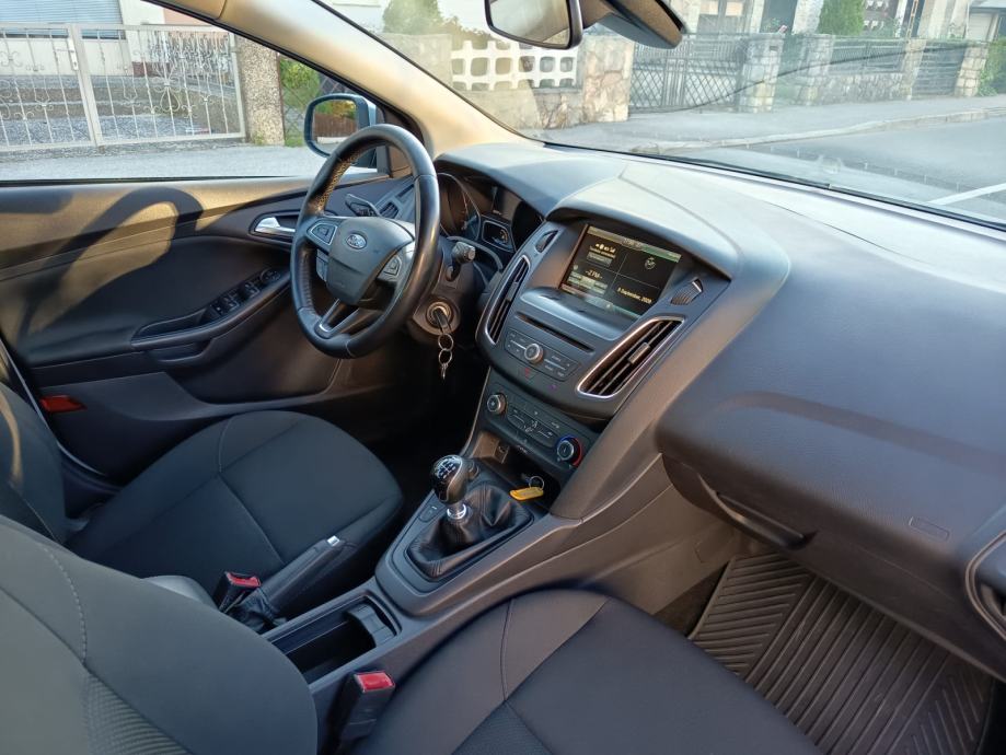 Ford Focus Karavan 1,5 TDCi Servisiran Euro6, fotografija 14
