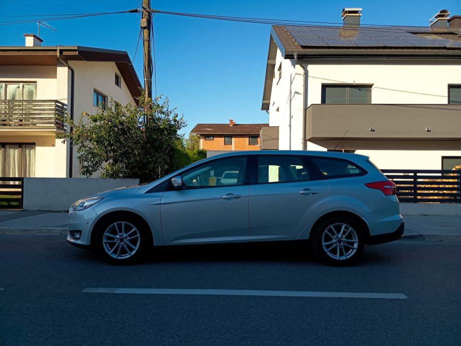 Ford Focus Karavan 1,5 TDCi Servisiran Euro6, fotografija 6