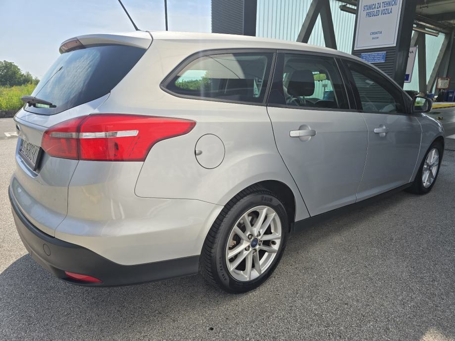Ford Focus Karavan 1,5 TDCi, fotografija 4