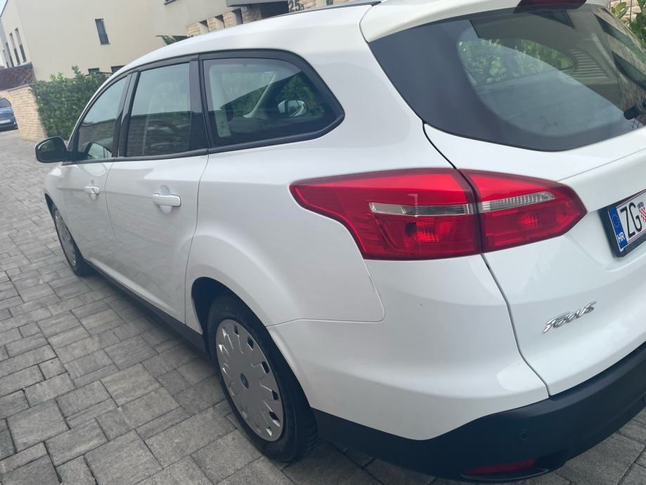 Ford Focus Karavan 1,5 TDCi, fotografija 4