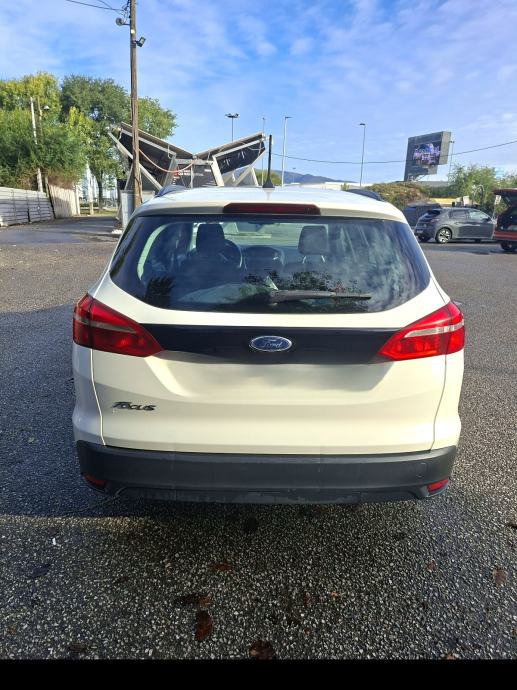 Ford Focus Karavan 1,5 TDCi, fotografija 3