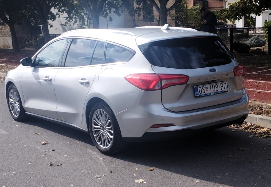 Ford Focus Turnier 1,5 TDCi TITANIUM, stvarni km, servisna, reg.07/27., fotografija 5