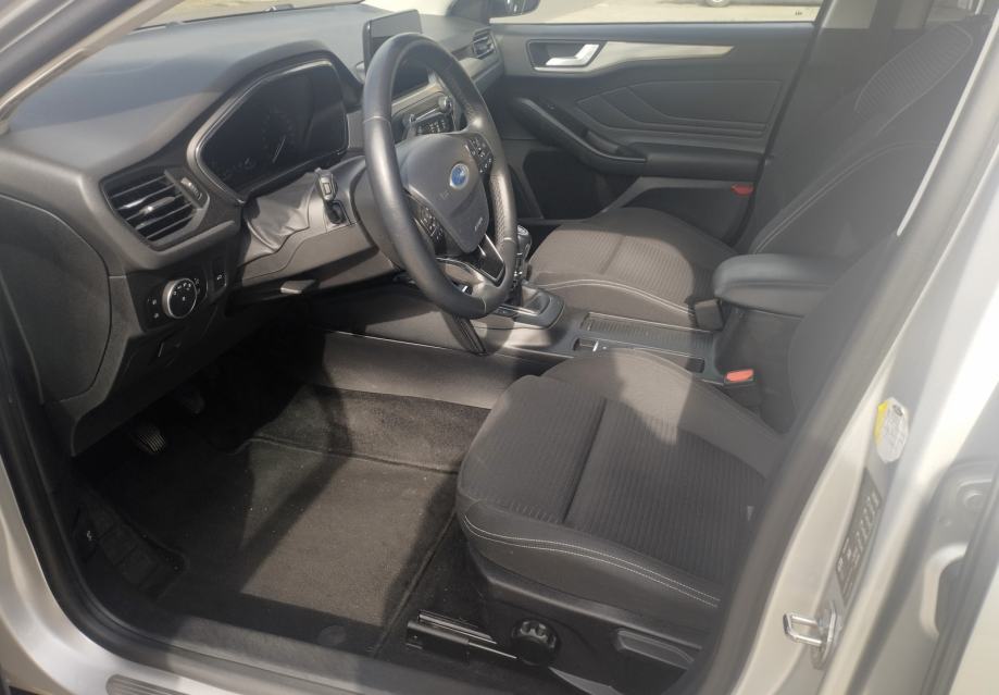 Ford Focus Turnier 1,5 TDCi TITANIUM, stvarni km, servisna, reg.07/27., fotografija 11