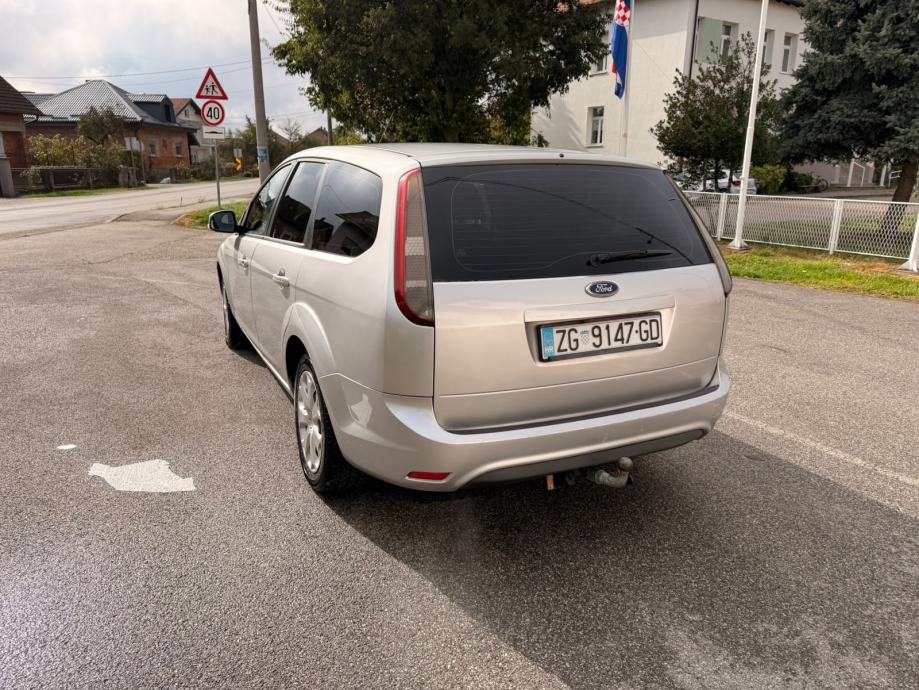 Ford Focus Karavan 1.6 CDTI AUTO ODLICAN BEZ ULOGA SJEDI PALI VOZI, fotografija 9