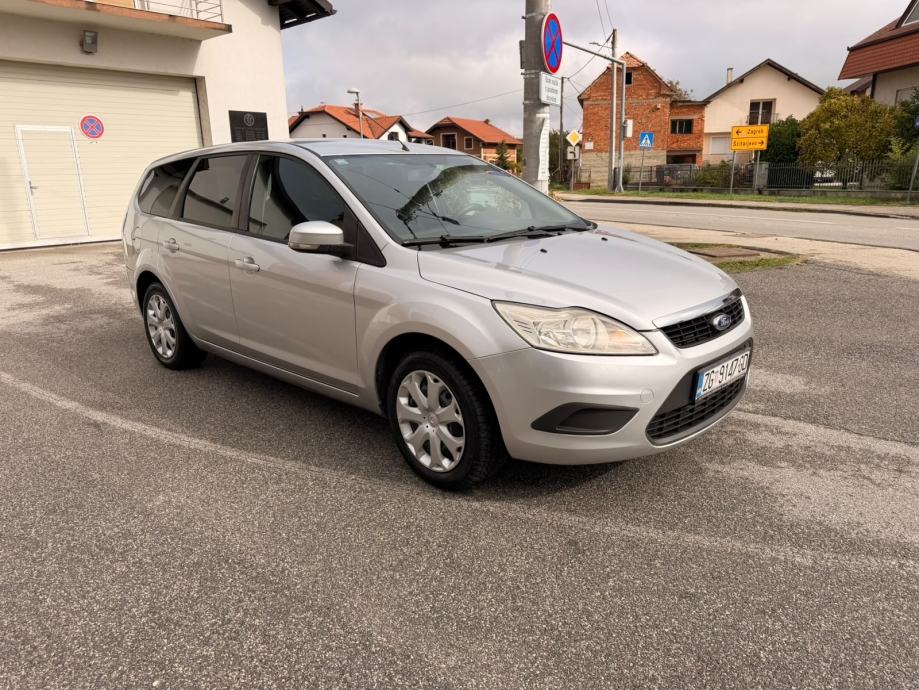 Ford Focus Karavan 1.6 CDTI AUTO ODLICAN BEZ ULOGA SJEDI PALI VOZI, fotografija 10