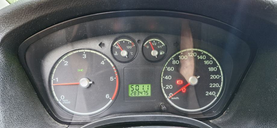 Ford Focus Karavan 1,6, fotografija 4