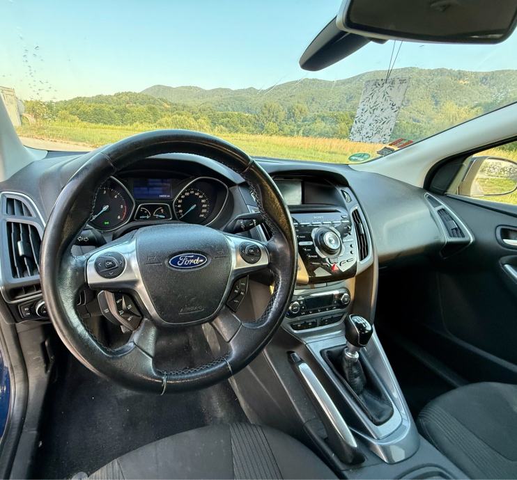 Ford Focus Karavan 1,6, fotografija 5