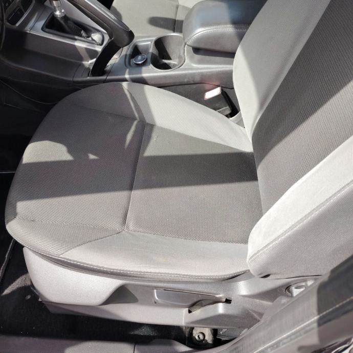 Ford Focus Karavan 1,6, fotografija 6