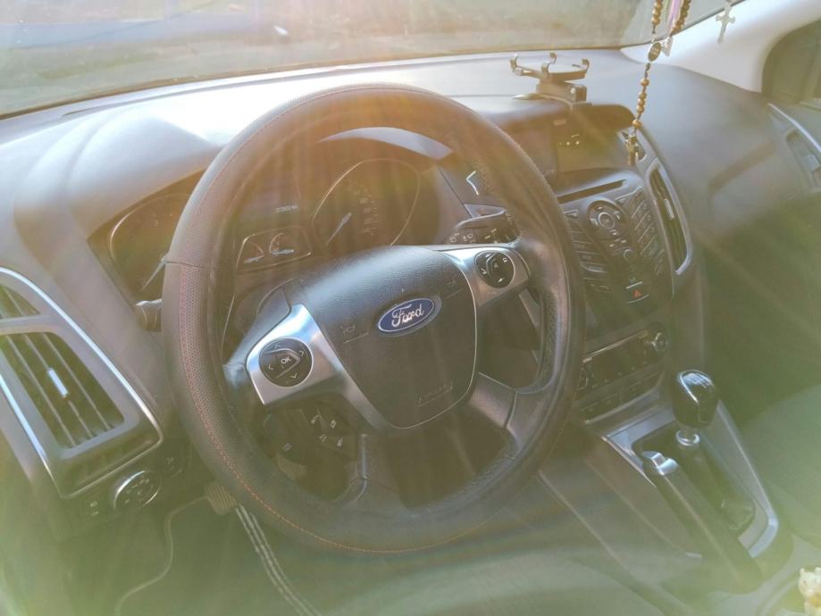 Ford Focus Karavan 1,6, fotografija 11
