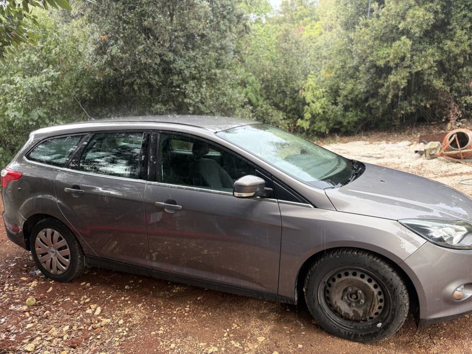 Ford Focus Karavan 1,6, fotografija 4