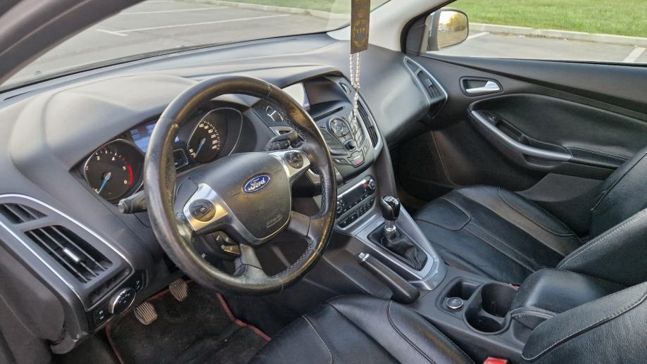 Ford Focus Karavan 1,6, fotografija 14