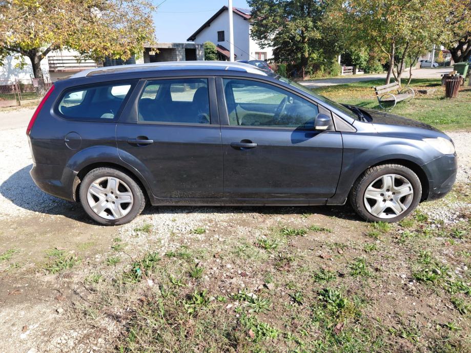 Ford Focus Karavan 1,6, fotografija 3