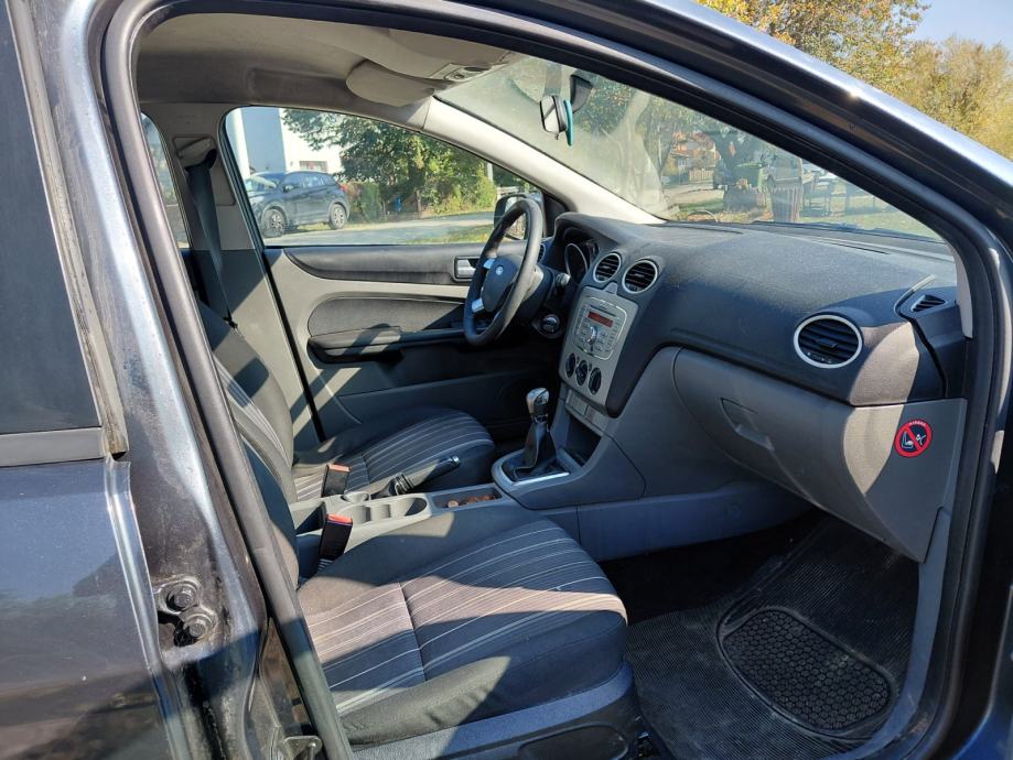 Ford Focus Karavan 1,6, fotografija 6