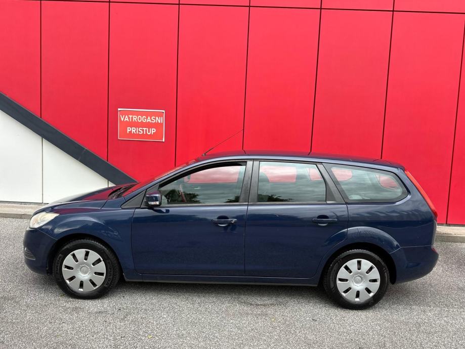 FORD FOCUS KARAVAN 1,6 TDCI REDIZAJN NAPRAVLJEN VELIKI SERVIS!!!, fotografija 6