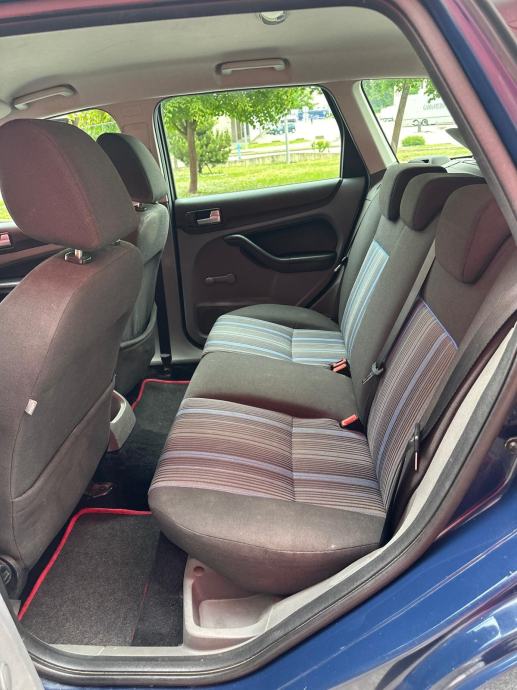 FORD FOCUS KARAVAN 1,6 TDCI REDIZAJN NAPRAVLJEN VELIKI SERVIS!!!, fotografija 10