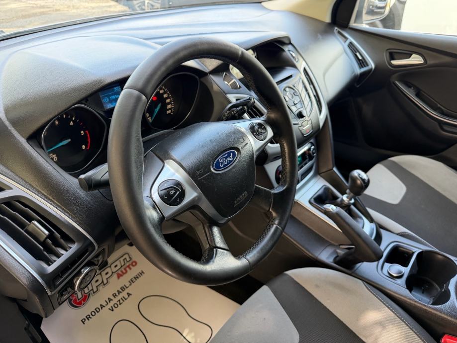 Ford Focus Karavan 1,6 TDCi REG:02/2027 - KLIMA - AUTOKREDIT, fotografija 8