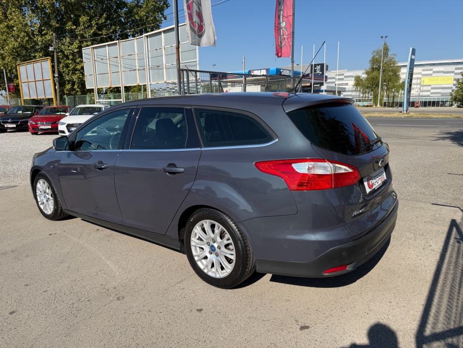 Ford Focus Karavan 1,6 TDCi REG:04/2027 - KOŽA - KLIMA - AUTOKREDIT, fotografija 4