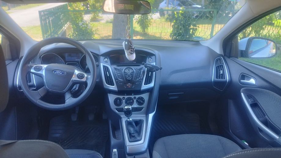 Ford Focus Karavan 1,6 TDCI, fotografija 4