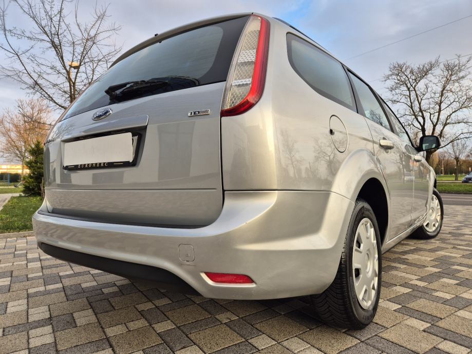 Ford Focus Karavan 1,6 TDCi **TREND**KLIMA**SERVISNA**REG 1 GOD**, fotografija 11
