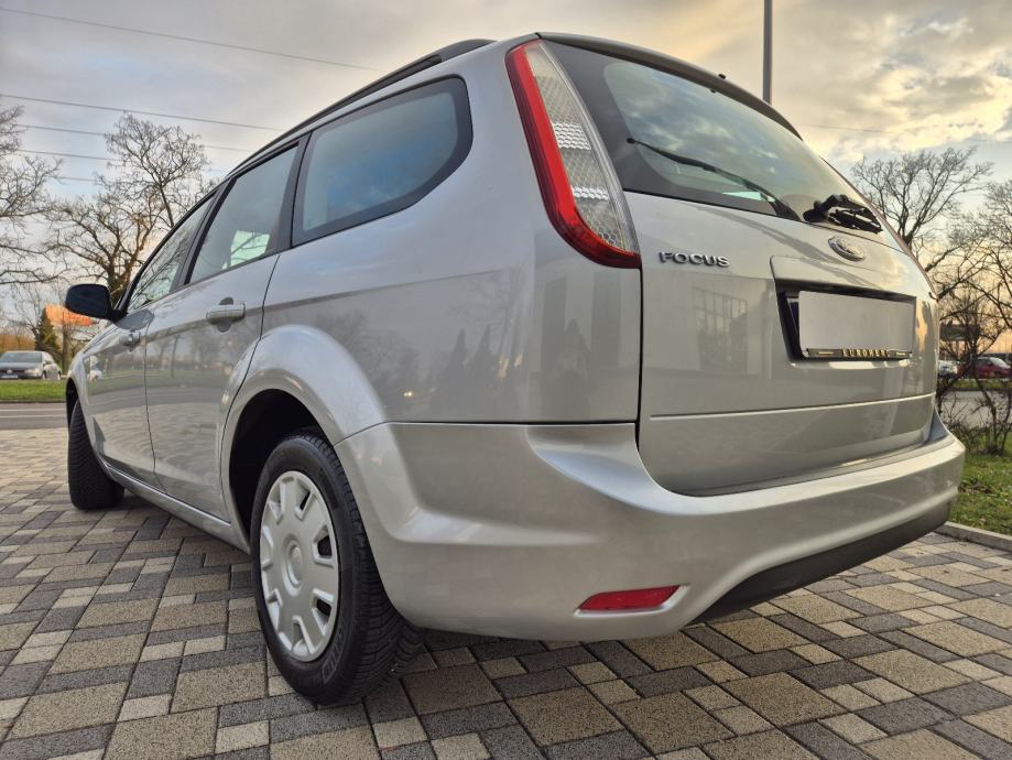 Ford Focus Karavan 1,6 TDCi **TREND**KLIMA**SERVISNA**REG 1 GOD**, fotografija 7