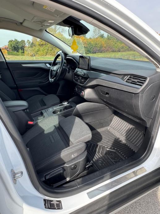 Ford Focus Karavan 2,0tdci automatik Active, fotografija 11